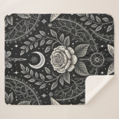 Gothic-Schmetterling-Blumenmuster (4) Sherpadecke (Vorderseite (Horizontal))