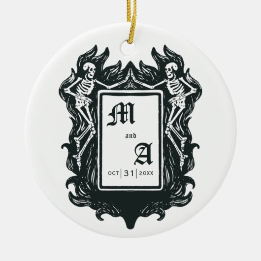 Gothic Skeleton Liebe Initials Weihnachten Keramik Ornament (Vorne)