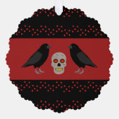 Gothic Skull and Guardian Ravens Halloween Custom Ornament Karte (Vorderseite)