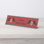 Gothic Skull and Guardian Ravens Halloween Custom Schreibtischnamensplakette (Vorderseite )