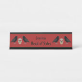 Gothic Skull and Guardian Ravens Halloween Custom Schreibtischnamensplakette (Vorderseite )