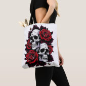 Gothic Skull and Rose Motif Tasche (Von Nahem)