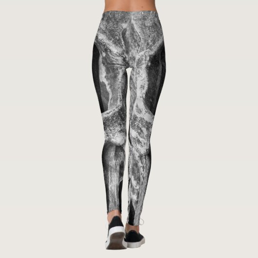 Gothic Skull Black and White Grunge Cool Leggings (Rückseite)