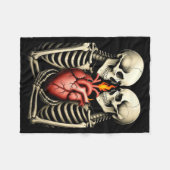 Gothic Skull Couple Flaming Heart Dark Romance Sty Fleecedecke (Vorderseite (Horizontal))