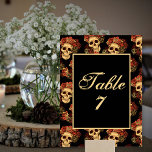 Gothic Skull Halloween Black Tischnummer<br><div class="desc">Diese gotische Hochzeitsfeier lädt Ihre Gäste zu einem Tisch ein, der mit einem Muster gruseliger Schädel in einem schwarzen Abgrund hinter Ihrem Monogramm-Text schwebt. Jeder Schädel ist zu Halloween mit rote Rosen geschmückt. Ihre leeren seelenlosen Augen werden scharf gegen die Krone der gotischen Rose und den Strauß toter Blume kontrastiert....</div>