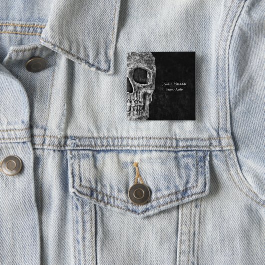 Gothic Skull Head Schwarz-Weiß Tattoo Shop Button (Beispiel)