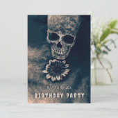 Gothic Skull Sonnenblumen RIP zu ihren 20ern Einladung (Stehend Vorderseite)