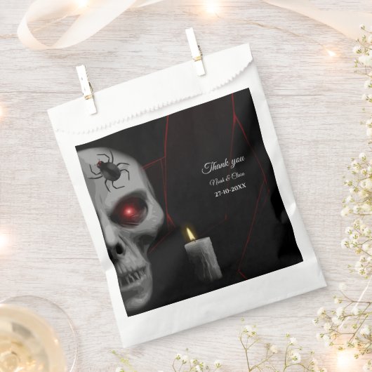 Gothic Skull Spider Candle - Dark Moody Halloween Geschenktütchen (Ausgeschnitten)