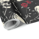 Gothic Skulls and Rose Wrapping Paper Geschenkpapier (Rolleneckpunkt)