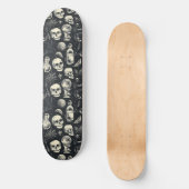Gothic Skulls Black Cats and Spiders Skateboard (Vorderseite)