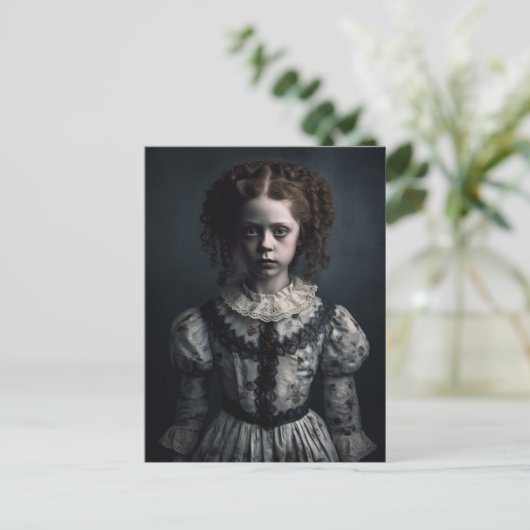 Gothic Spooky Child Postkarte (Stehend Vorderseite)