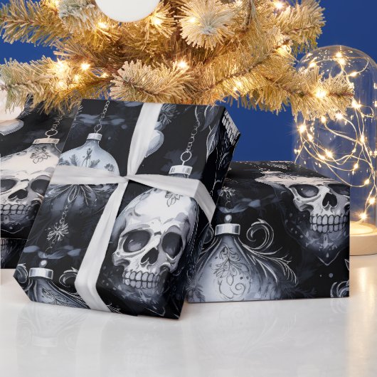 Gothic Spooky Christmas Skulls Geschenkpapier (Feiertage)