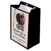 Gothic Stroller Halloween Baby Shower Mittlere Geschenktüte (Vorderseite Schrägansicht)