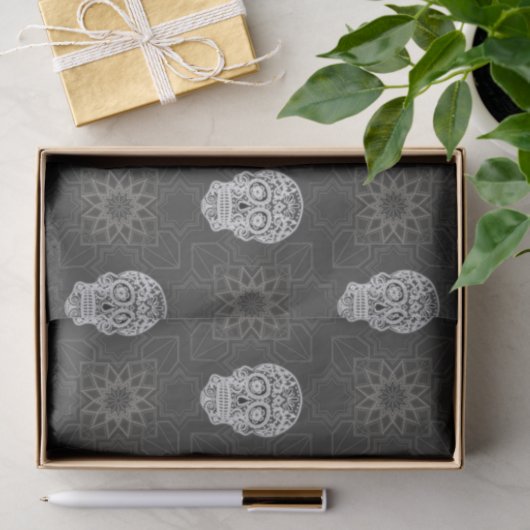 Gothic Sugar Skull and Grey Geometric Pattern Seidenpapier (Geschenk)