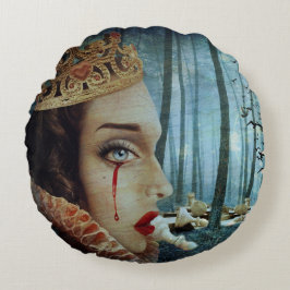 Gothic Surreal Unique Collage Sad Queen of Hearts Rundes Kissen