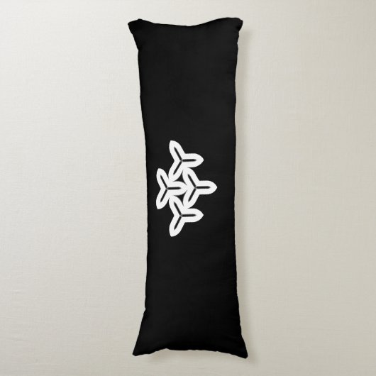 Gothic Tri-Blade Seitenschläferkissen (Vorderseite Vertikal)