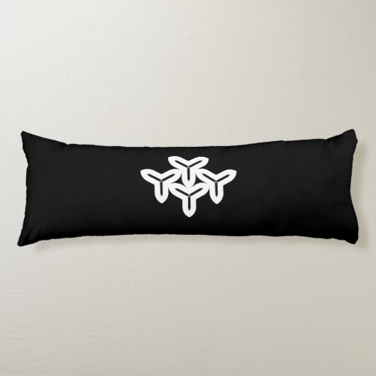 Gothic Tri-Blade Seitenschläferkissen (Vorderseite)