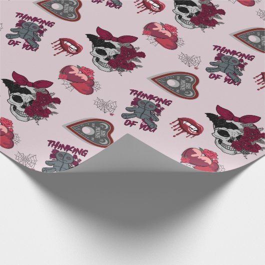 Gothic Valentine's Day Pink Goth Geschenkpapier (Ecke)