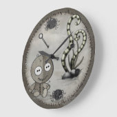 Gothic Voodoo Doll Folk Art Große Wanduhr (Winkel)