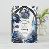 Gothic Wedding Black Blue Rose Ravens Einladung (Stehend Vorderseite)