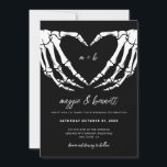 Gothic Wedding Einladung Halloween Hochzeitseinlad<br><div class="desc">Mit unserer gotischen Hochzeitseinladung laden wir Ihre Gäste zu einer halbherzigen Hochzeit ein. Das Design zeigt eine sprichwörtliche Abbildung von Skelettherzen auf dunklem Hintergrund,  die dem Skelett ein stimmungsvolles und romantisches Ambiente verleiht. Ideal für Hochzeiten im Herbst mit dunkler und moody Farbpalette!</div>