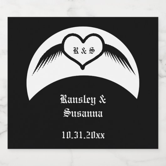 Gothic Wedding Flügelherz Mit Monogramm Alkoholflaschenetikett (Einzelnes Label)