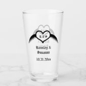 Gothic Wedding Flügelherz Mit Monogramm Glas (Vorderseite)