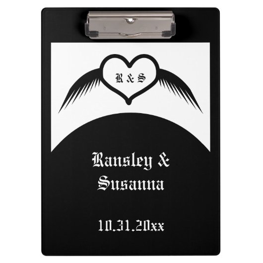 Gothic Wedding Flügelherz Mit Monogramm Klemmbrett (Vorderseite)