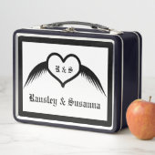 Gothic Wedding Flügelherz Mit Monogramm Metall Brotdose (Beispiel)