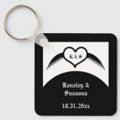 Gothic Wedding Flügelherz Mit Monogramm Schlüsselanhänger (Vorderseite)