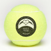 Gothic Wedding Flügelherz Mit Monogramm Tennisbälle (Vorderseite)