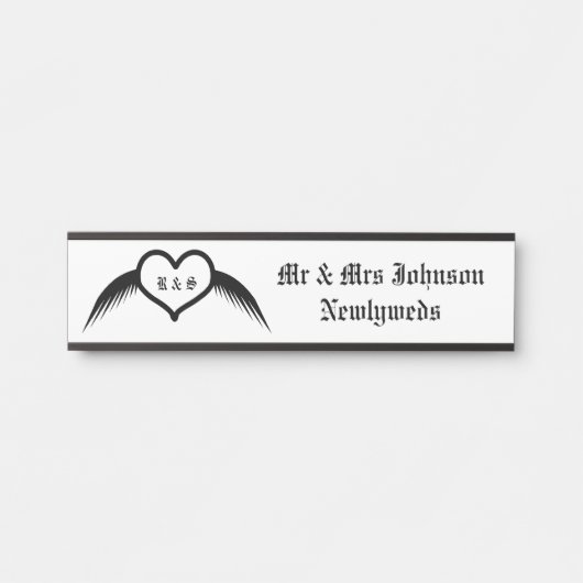 Gothic Wedding Flügelherz Mit Monogramm Türschild (Vorderseite )