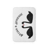 Gothic Wedding Kissing Black Swans Custom Badematte (Vorderseite Vertikal)