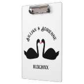 Gothic Wedding Kissing Black Swans Custom Klemmbrett (Links)