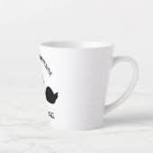 Gothic Wedding Kissing Black Swans Custom Milchtasse (Rechts)