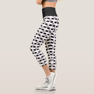 Gothic Wedding Kissing Black Swans Gemustert Capri Leggings
