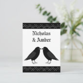 Gothic Wedding Kissing Ravens Custom Postkarte (Stehend Vorderseite)