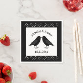 Gothic Wedding Kissing Ravens Custom Serviette (Beispiel)