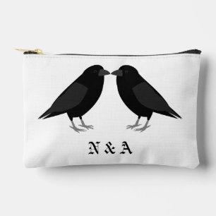 Gothic Wedding Kissing Ravens Mit Monogramm Zubehörtasche