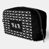 Gothic White Wedding Skorpions Custom Mit Monogram Waschbeutel (Rechte Ecke)