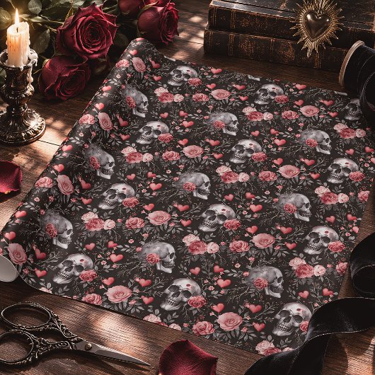 Gothic Witchcraft Skulls mit Rose Geschenkpapier