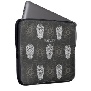 Gothic Zucker-Schädel und graue geometrische Perso Laptopschutzhülle