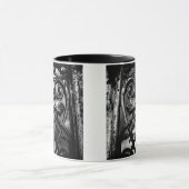 Gothischer Friedhof mit schmiedeeisernem keltische Tasse (Zentrum)