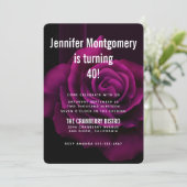 Gotische Blume mit Lila Rote Rose Geburtstag Einladung (Stehend Vorderseite)