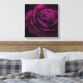 Gotische Blume mit Lila Rote Rose Leinwanddruck (Insitu (Schlafzimmer))