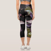 Gotische Blütenbeine Capri Leggings (Rückseite)