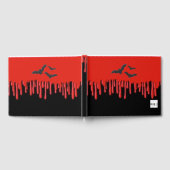 Gotische Fledermäuse und rotes TropfblumenHallowee Gästebuch (Voll)