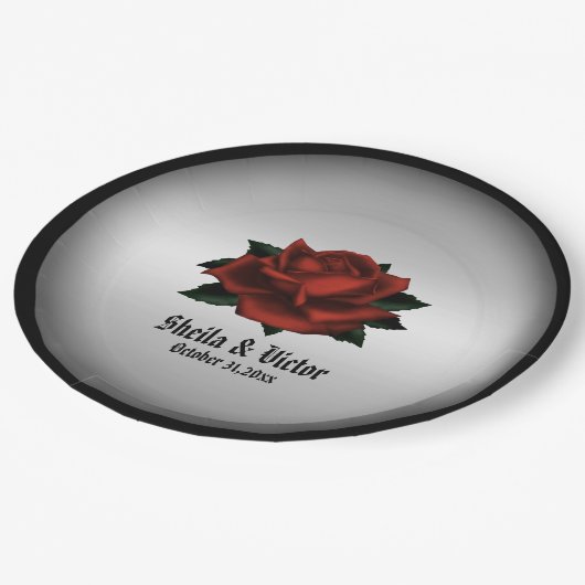 gotische Hochzeitnamen und Datumspapierplatte der  Pappteller (Schrägansicht)