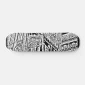 Gotische Kathedrale: Schwarzes Skateboard (Horizontal)