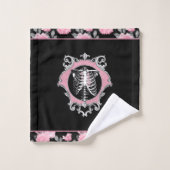 Gotische Liebe | Rosa und schwarze Skelette Herz B Badhandtuch Set (Waschlappen)